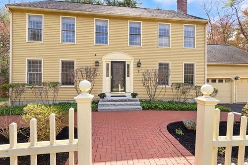 5 Whites Pond Dr, Norfolk, MA, 02056-1778 | Card Image