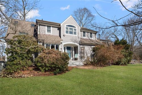 111 Beach St, North Kingstown, RI, 02852-5766 | Card Image