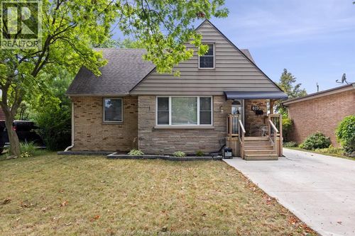 819 Rossini Blvd, Windsor, ON, N8Y2Z2 | Card Image