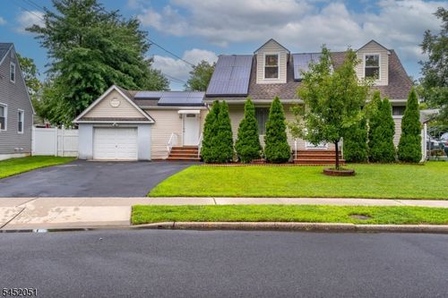 108 Independence Dr, Roselle, NJ, 07203-2411 | Card Image