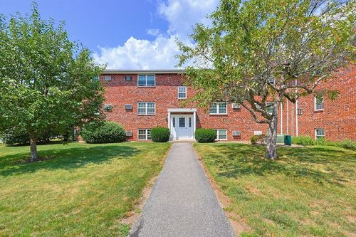 d1-91 Pleasant St, Medfield, MA, 02052-2629 | Card Image