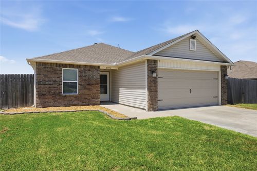 23314 Bessie Blvd, Claremore, OK, 74019-5140 | Card Image