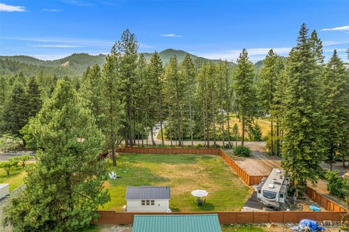 17993 River Rd, Leavenworth, WA, 98826-9279 | Card Image