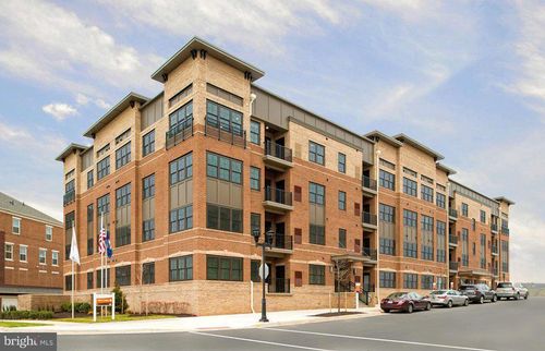 unit-305-9521 Bastille St, FAIRFAX, VA, 22031-6211 | Card Image