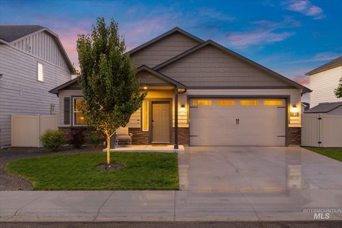 1838 E Porter St, Kuna, ID, 83634-2551 | Card Image