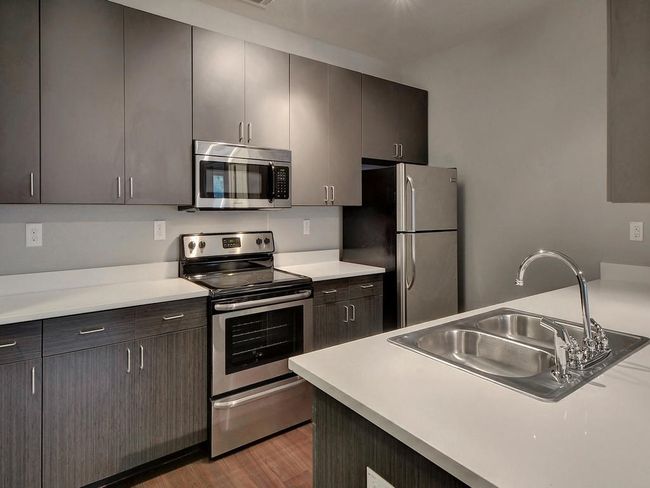 APT-303 - 2822 Rio Grande St, Condo with 3 bedrooms, 2 bathrooms and 2 parking in Austin TX | Image 5