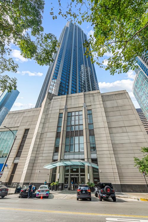 apt-5505-512 N Mcclurg Ct, Chicago, IL, 60611-4194 | Card Image