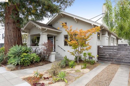 590 66th St, Oakland, CA, 94609-1148 | Card Image