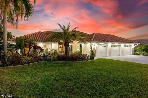 2318 Se 27th St, Cape Coral, FL, 33904-3327 | Card Image