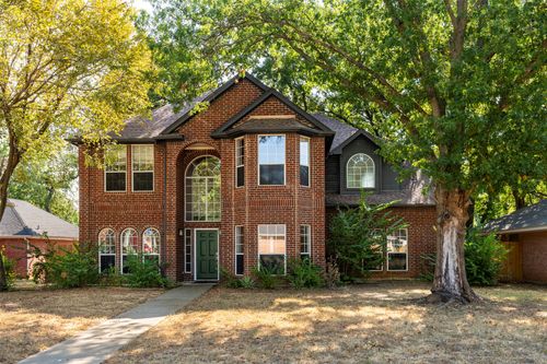 6101 Copperfield Dr, Arlington, TX, 76001-5403 | Card Image