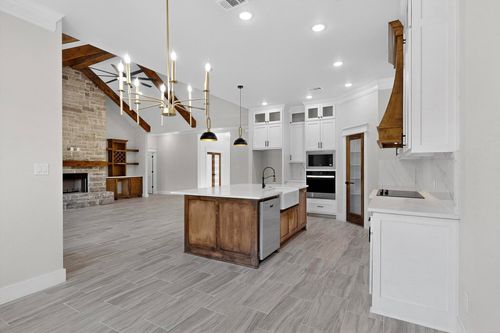 1161 Gonzollas Rd, Springtown, TX, 76082-2617 | Card Image