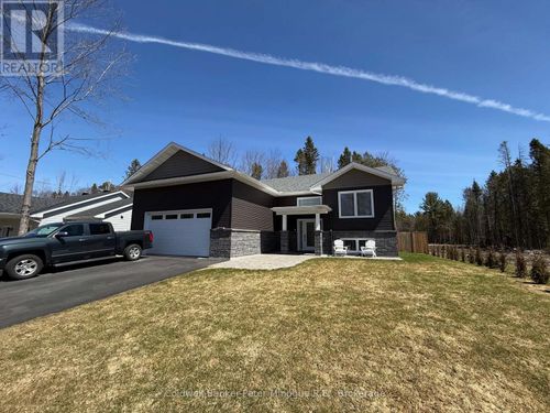 186 Larocque Rd, North Bay, ON, P1B8G3 | Card Image