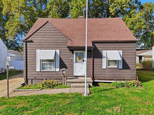 3166 7th St, Cuyahoga Falls, OH, 44221-1308 | Card Image
