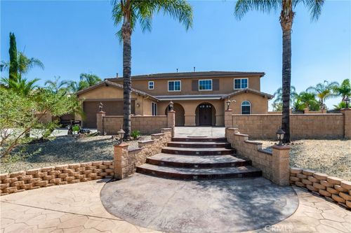 17824 Log Hill Dr, Riverside, CA, 92504-8844 | Card Image