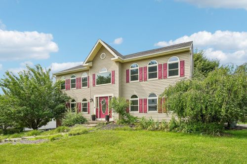 209 Jaclyn Dr, Cranberry Twp, PA, 16066-6907 | Card Image
