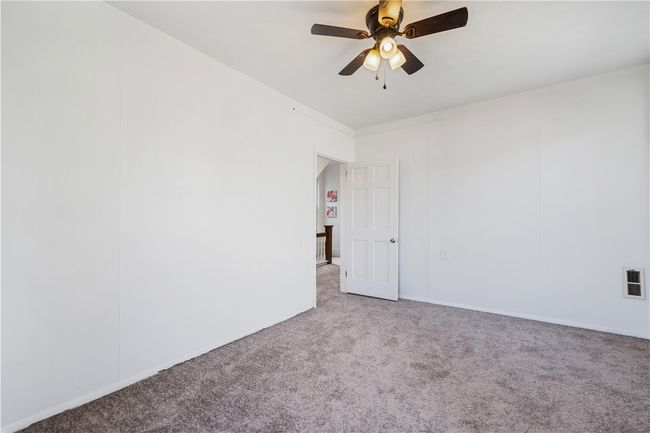 1565 Cumberland St, House other with 4 bedrooms, 2 bathrooms and 2 parking in Crafton PA | Image 18
