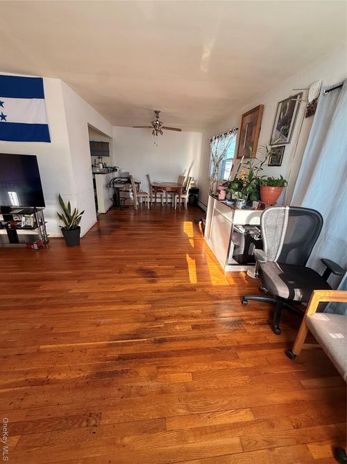 2243 2nd St, East Meadow, NY, 11554-1807 | Card Image