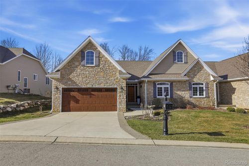 72 Fox Hollow Dr, Metamora, MI, 48455-9006 | Card Image