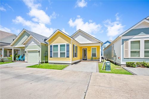 311 Sailhouse Way, Rockport, TX, 78382-7883 | Card Image
