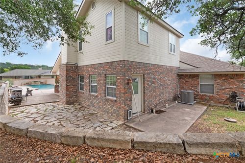 812 Taylor Creek Rd, Copperas Cove, TX, 76522-3336 | Card Image