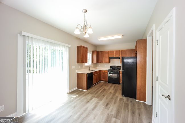 6229 Paris Cv, House other with 4 bedrooms, 3 bathrooms and null parking in Fairburn GA | Image 7