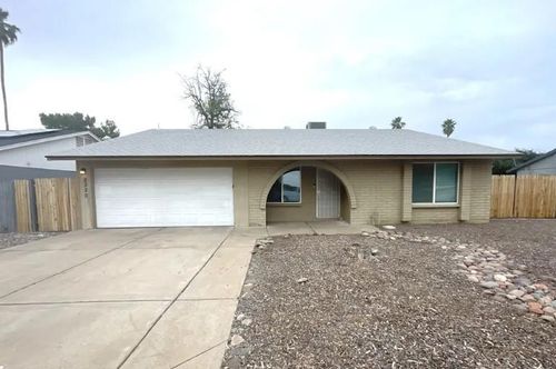 2320 E Holmes Ave, Mesa, AZ, 85204-6148 | Card Image