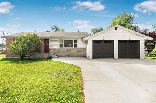 2278 Mount Forest Dr, Burlington, ON, L7P1J2 | Card Image