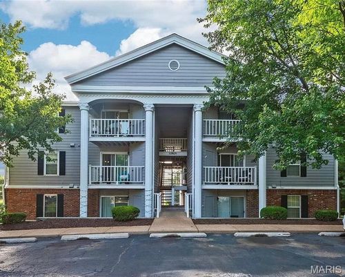 unit-j-12824 Portulaca Dr, Saint Louis, MO, 63146-4460 | Card Image
