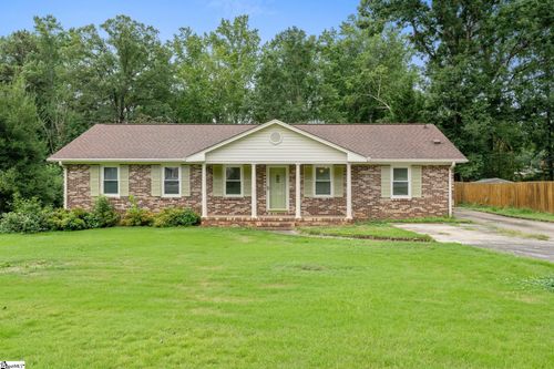 314 Heathwood Dr, Taylors, SC, 29687-3636 | Card Image