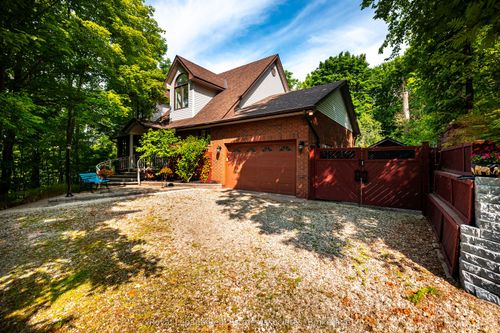 10 Prince St, Glen Williams, ON, L7G2X2 | Card Image