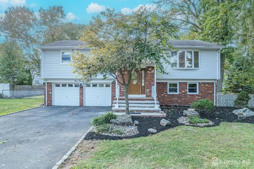 927 Wood Ave, Edison, NJ, 08820-1753 | Card Image