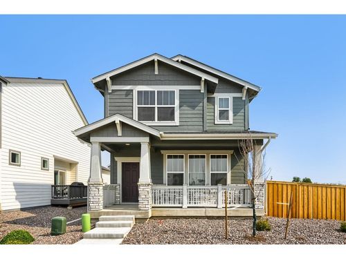 665 Cottonwood Ave, Bennett, CO, 80102-8833 | Card Image