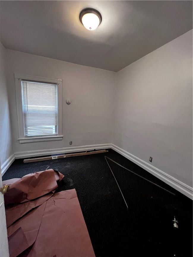 22 Dean Pl, Home with 6 bedrooms, 2 bathrooms and null parking in Poughkeepsie NY | Image 6