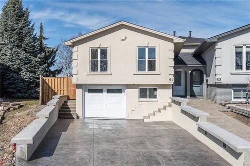 64 Brookstream Crt, Hamilton, ON, L8K6J2 | Card Image