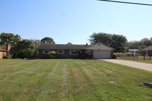 9052 Saxton Dr, West Chester, OH, 45069-3641 | Card Image