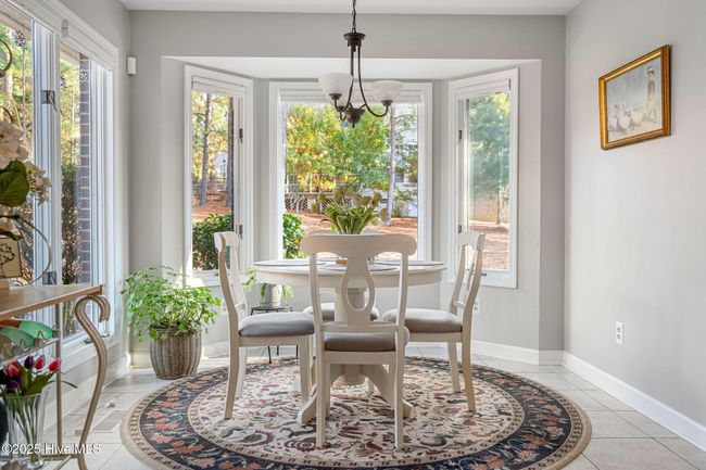 Breakfast area | Image 27
