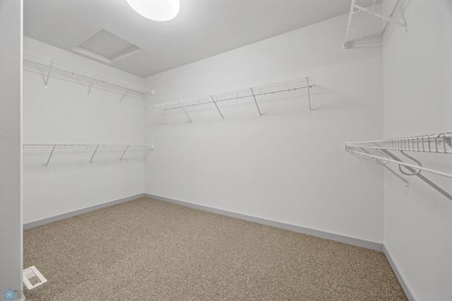 Walk-In Closet | Image 21