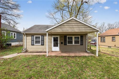 1720 S Hardy Ave, Independence, MO, 64052-2226 | Card Image