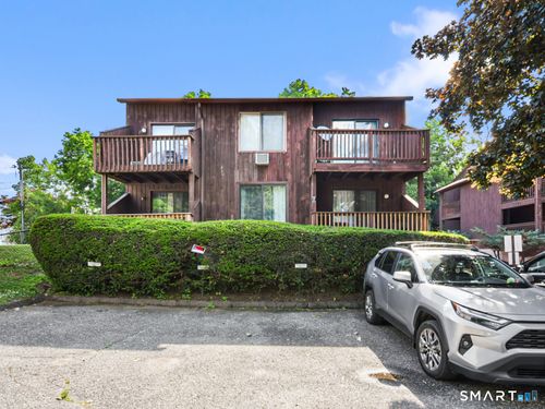3-1 Fairfield Ave, Danbury, CT, 06810-8163 | Card Image