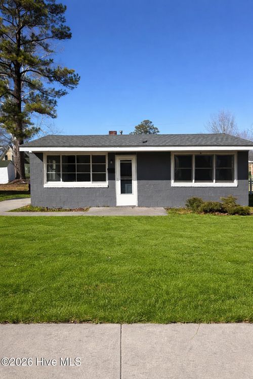 809 Cabarrus St, Edenton, NC, 27932-1410 | Card Image