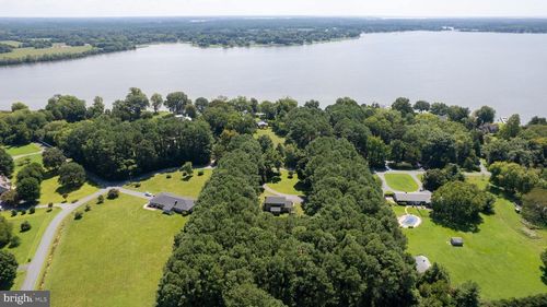 8235 Ingleton Cir, EASTON, MD, 21601-5045 | Card Image