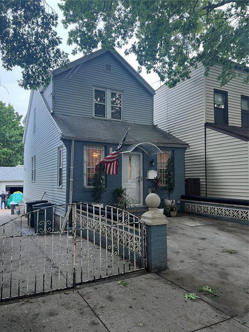 22 74th St, East Elmhurst, NY, 11370-1106 | Card Image