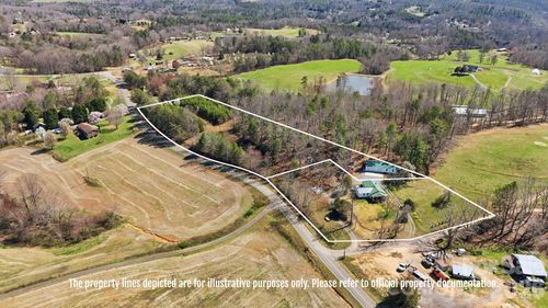 6998 Nobby Lail Rd, Connelly Springs, NC, 28612-7432 | Card Image