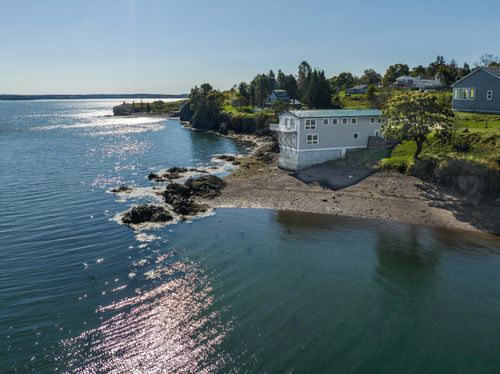 2 Clark Street, Eastport, ME, 04631 | Card Image