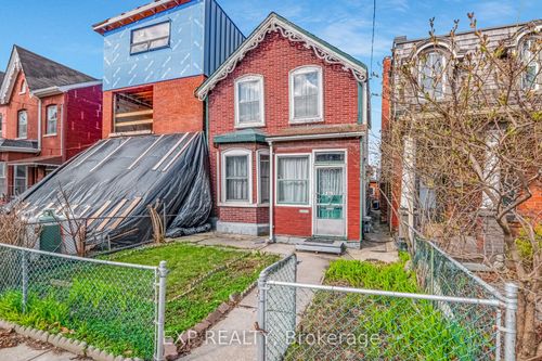 24 Brookfield St, Toronto, ON, M6J3A9 | Card Image