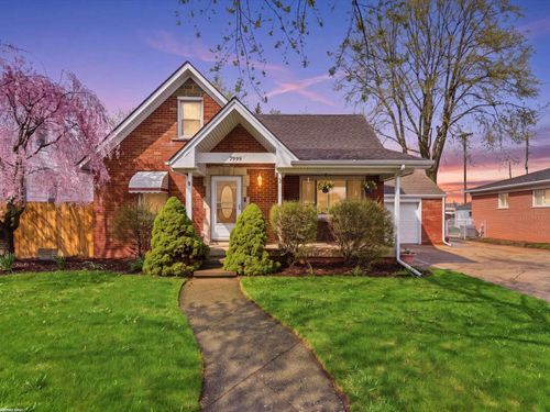 7399 Mckinley, Center Line, MI, 48015-1275 | Card Image