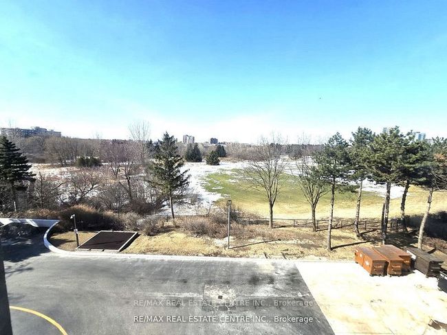 303 - 30 Malta Ave, Condo with 4 bedrooms, 2 bathrooms and 1 parking in Brampton ON | Image 17