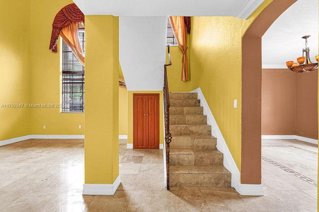 16732 Nw 89 Th Pl, House other with 4 bedrooms, 3 bathrooms and null parking in Miami Lakes FL | Image 13