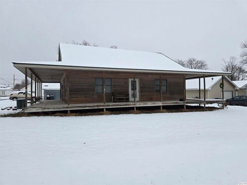 111 E Chestnut St, Mt Sterling, IL, 62353-1513 | Card Image