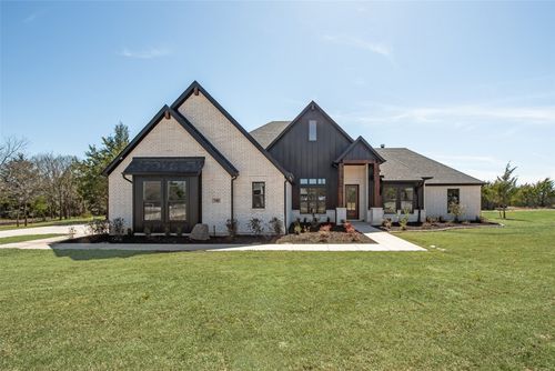 740 Evergreen, Nevada, TX, 75173 | Card Image